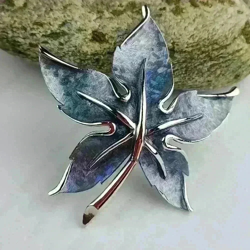 Kramer Brooch silver light blue enamel maple Leaf  brooch Pin